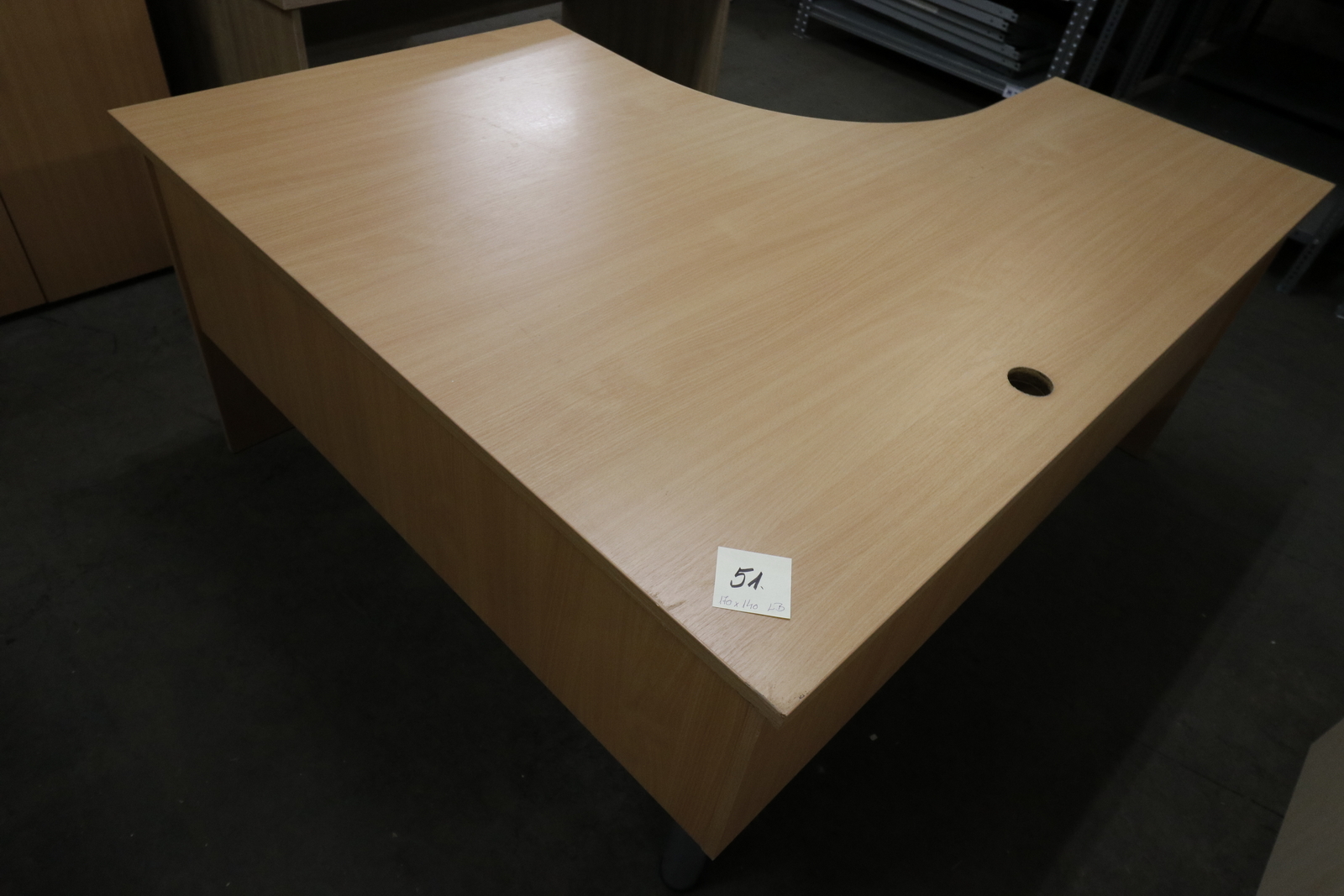 L-alakú íróasztal