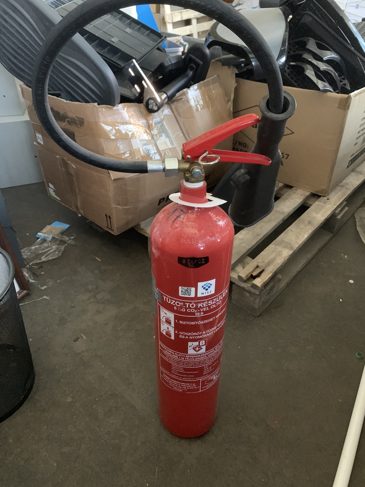 Tűzoltókészülék (több fajta) 6