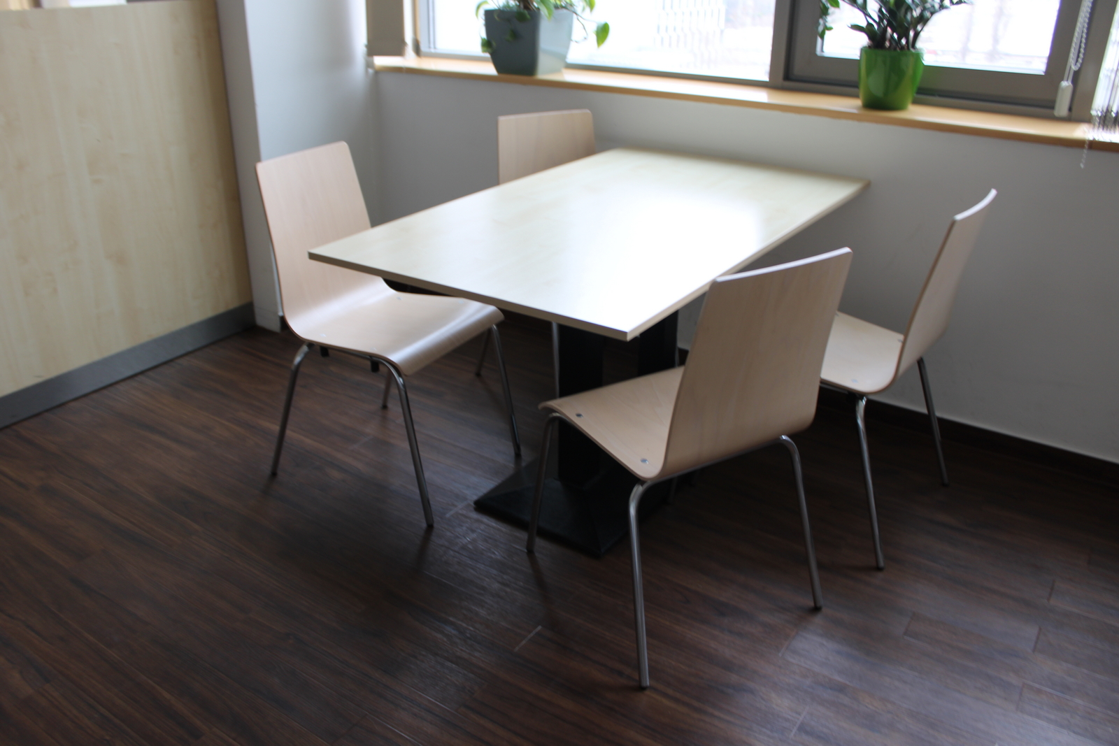 Asztal és székek 5