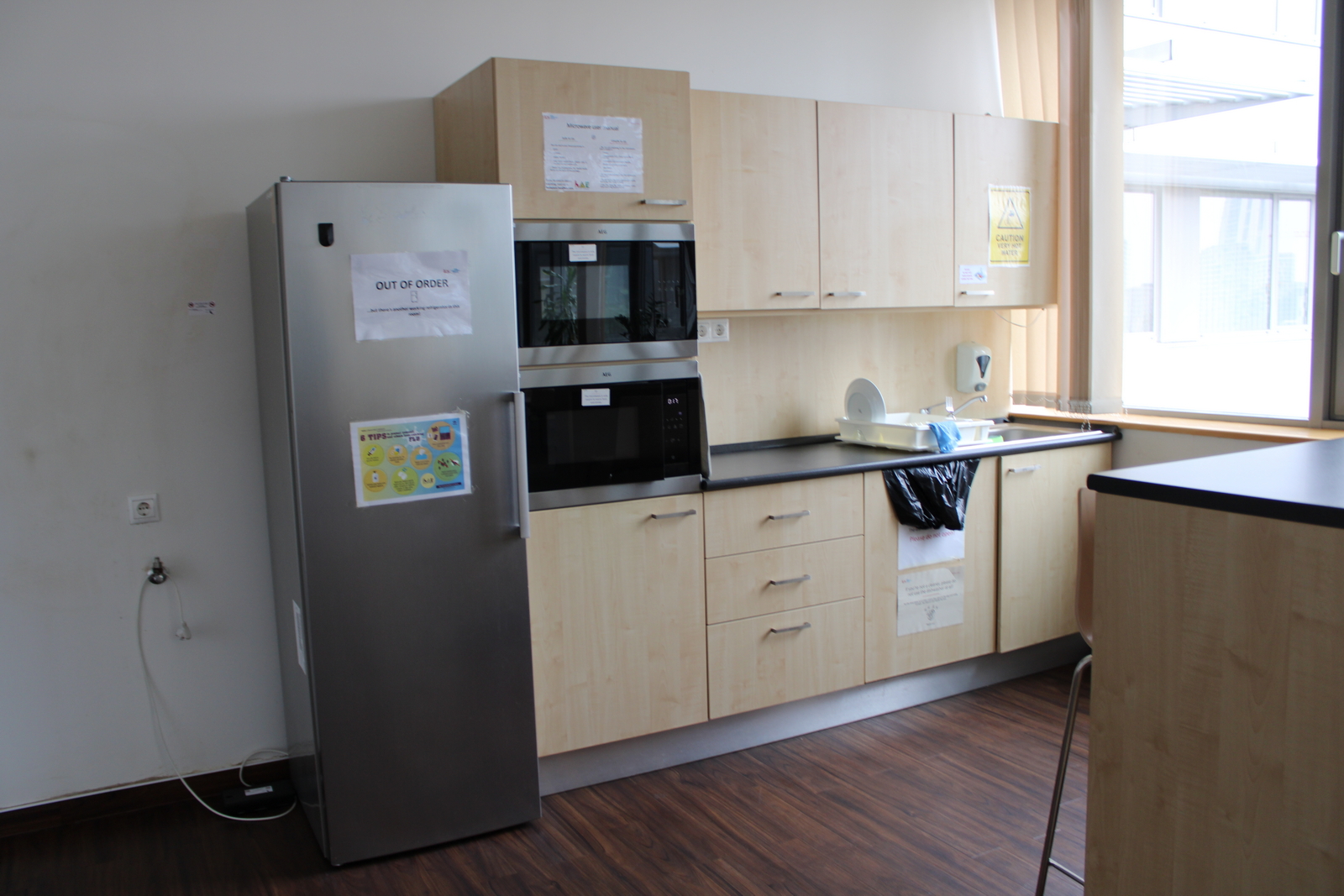 Konyhabútor és gépek