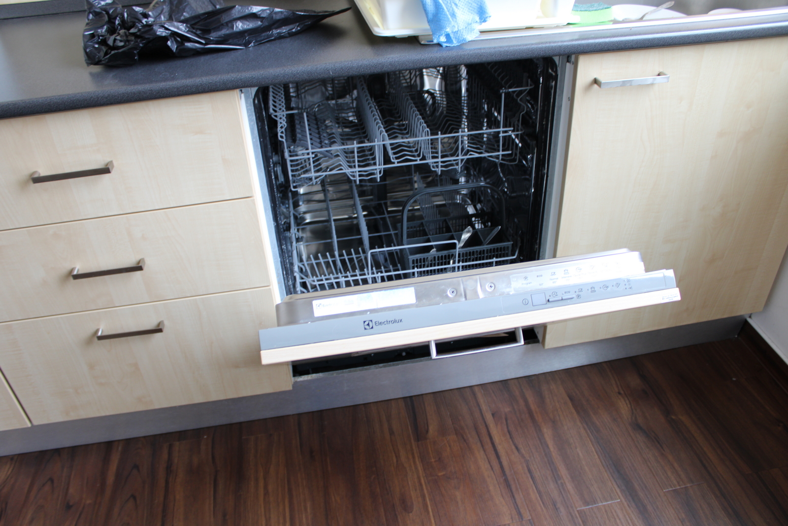 Konyhabútor és gépek 6