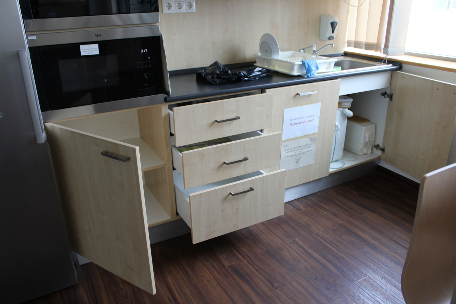 Konyhabútor és gépek 11