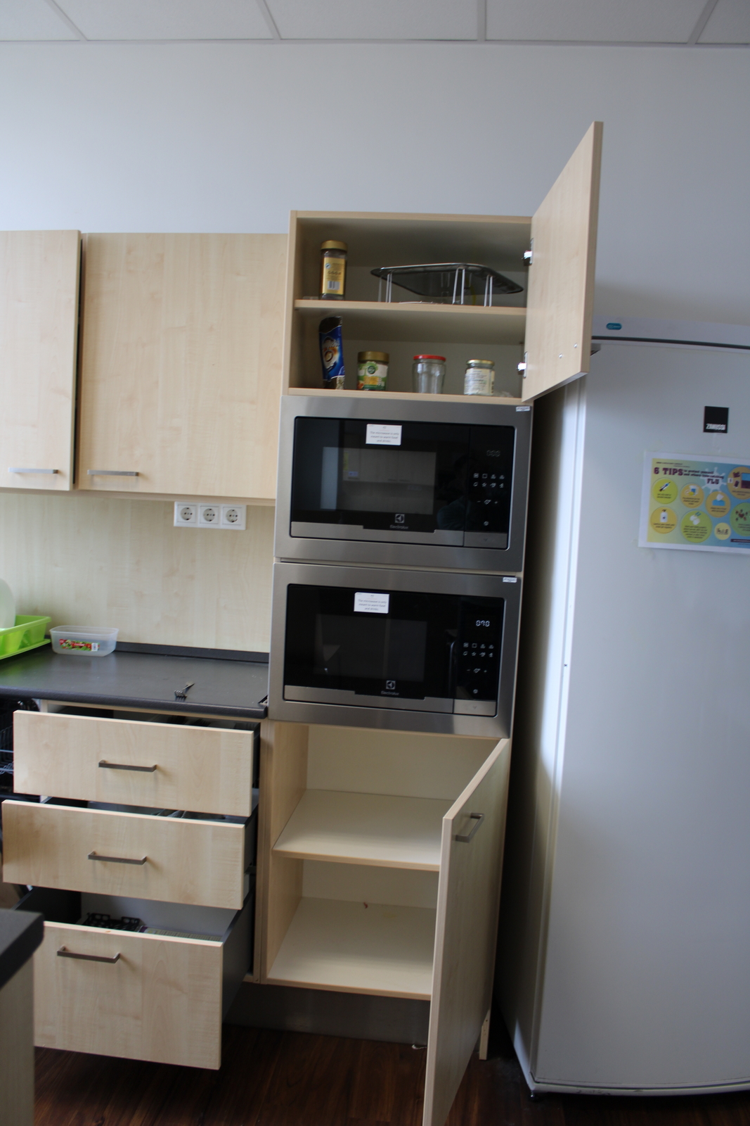 Konyhabútor és gépek 6