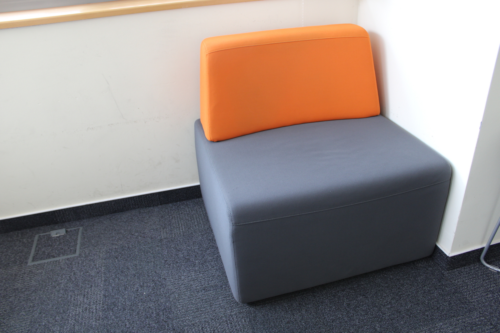 Kanapék és puffok 3