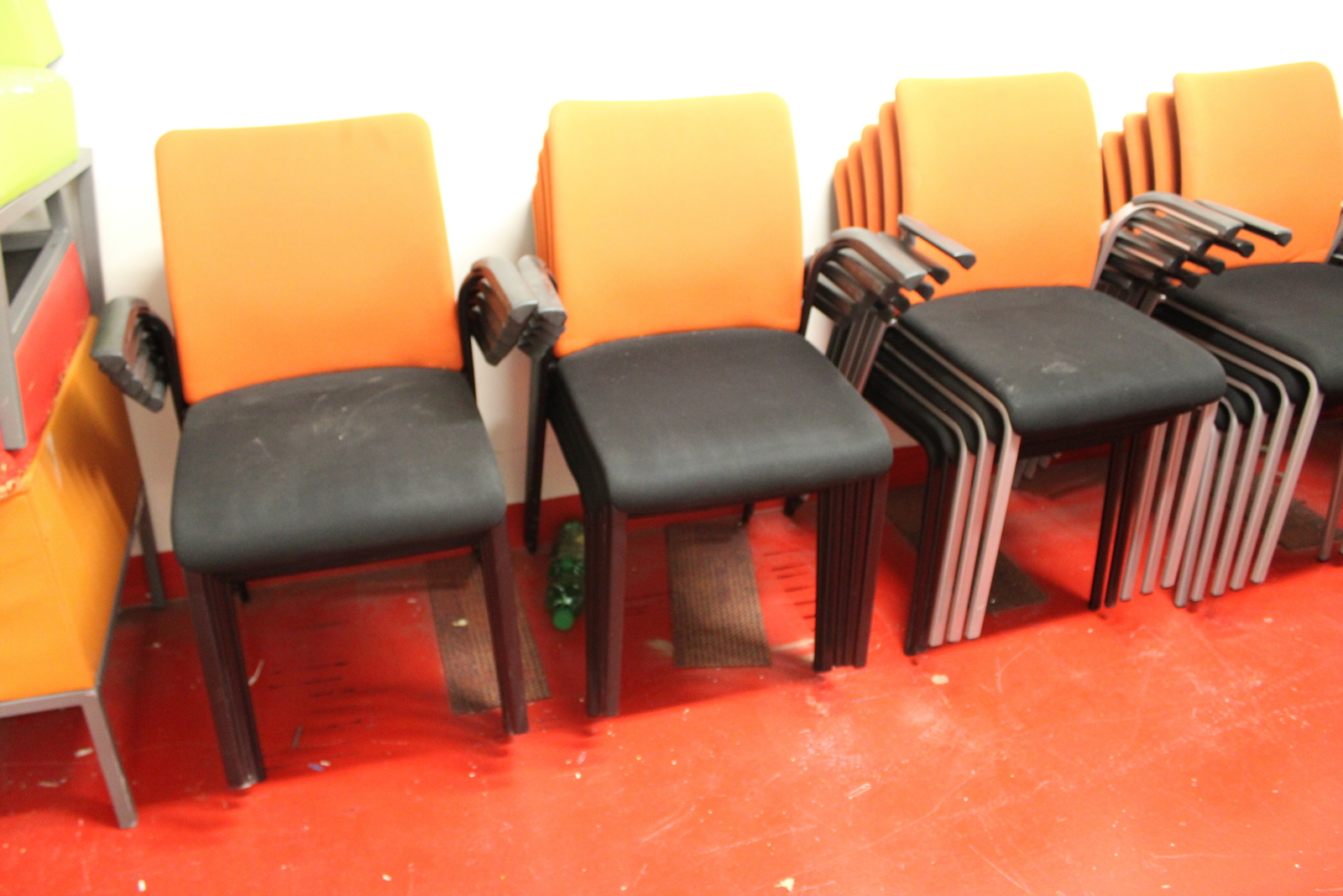 Tárgyalószék (narancs) 2