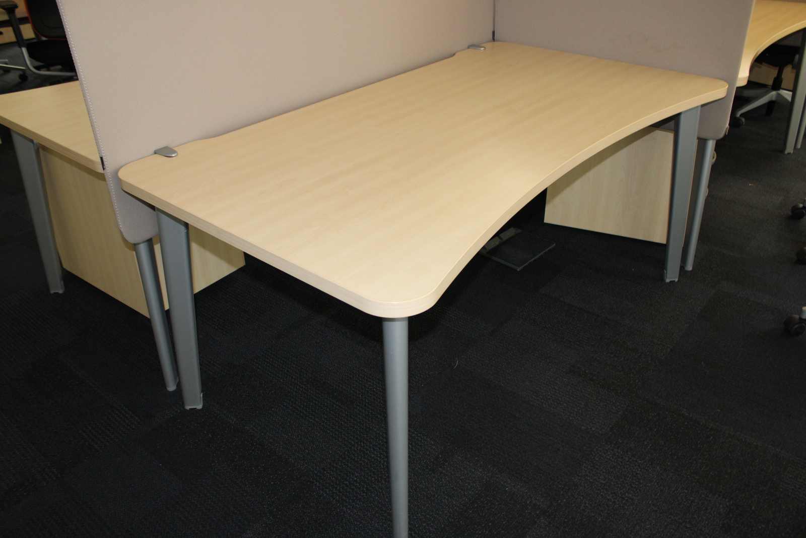 Íróasztal (Steelcase Movida) 3