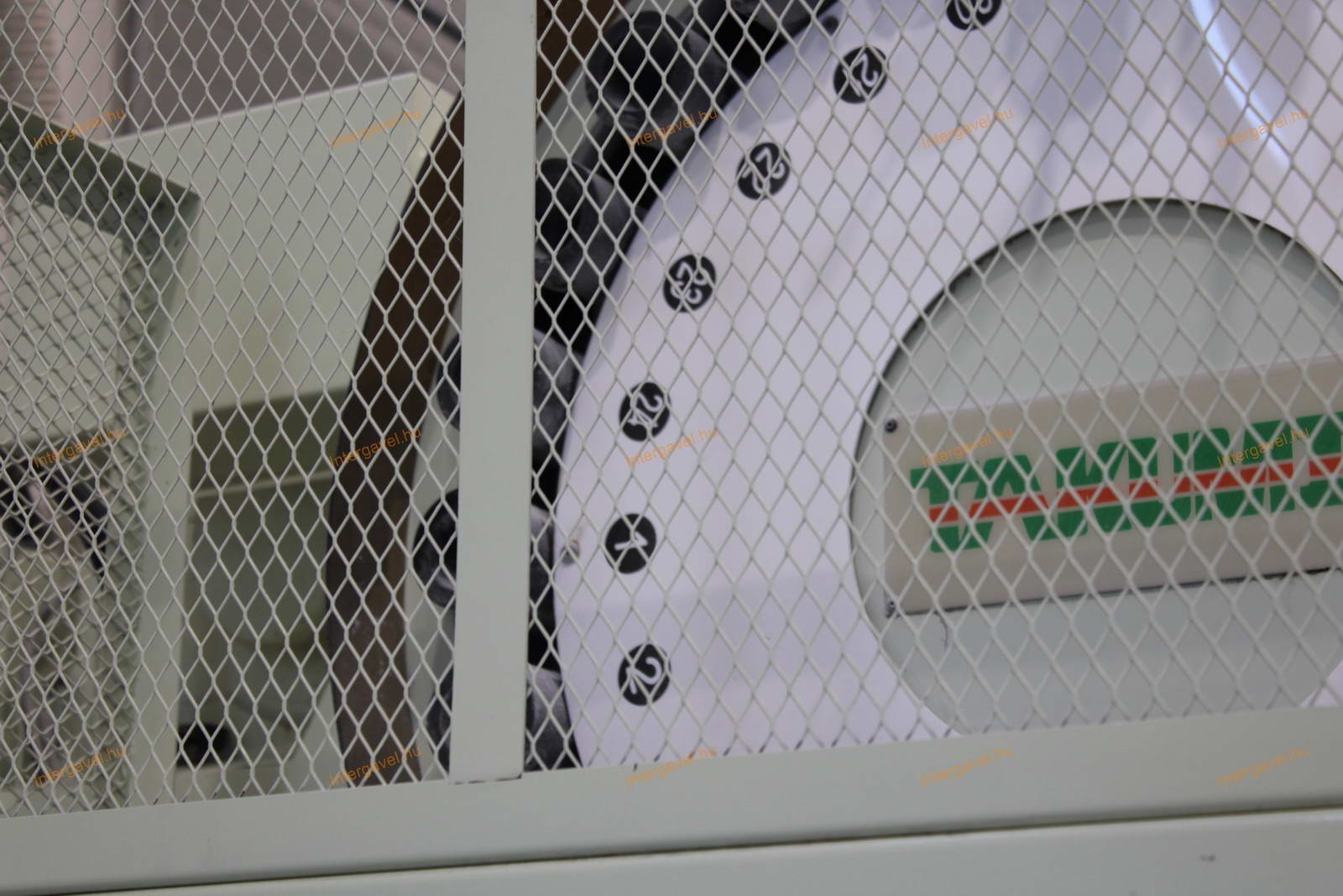 Megmunkáló központ 7