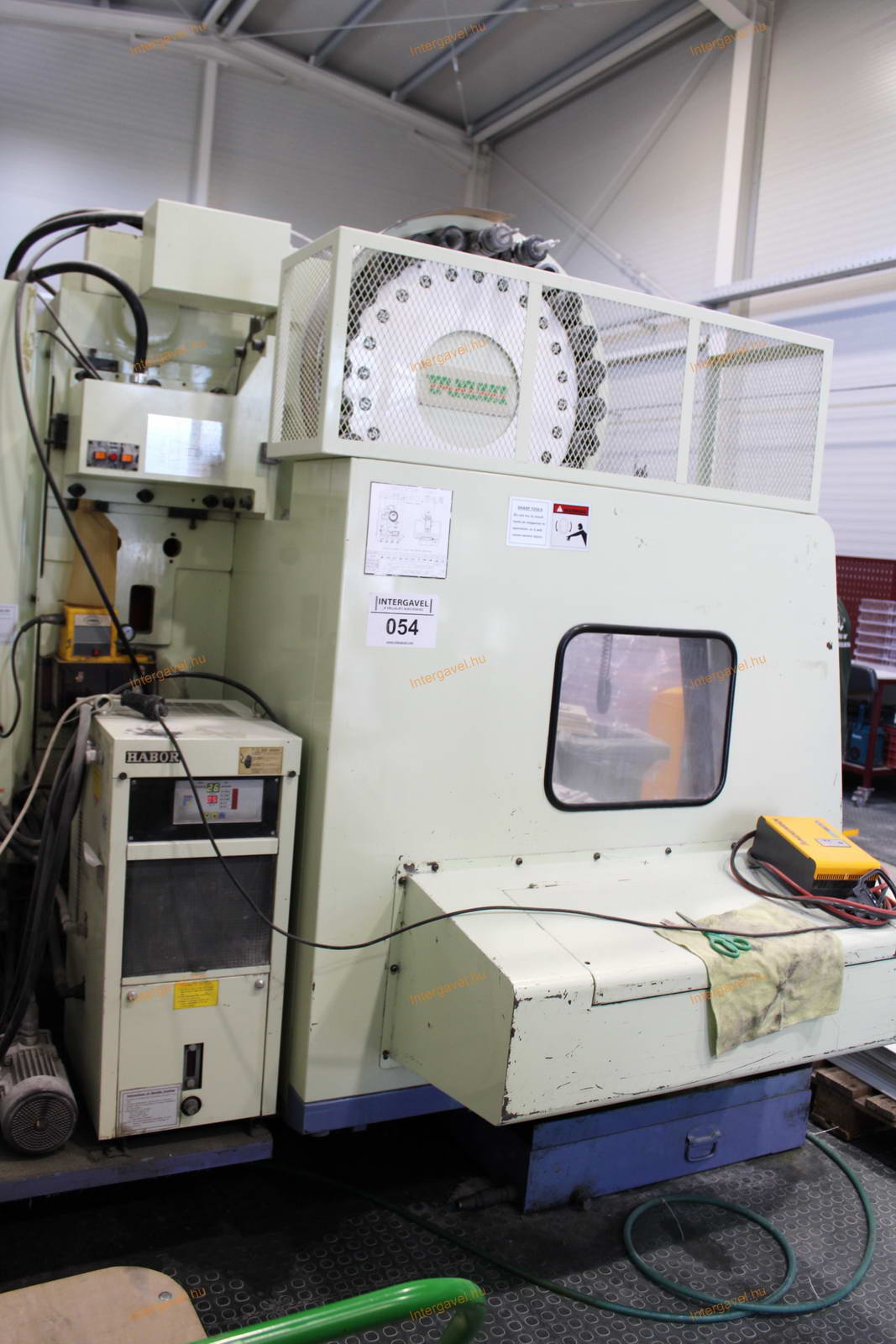 Megmunkáló központ 9