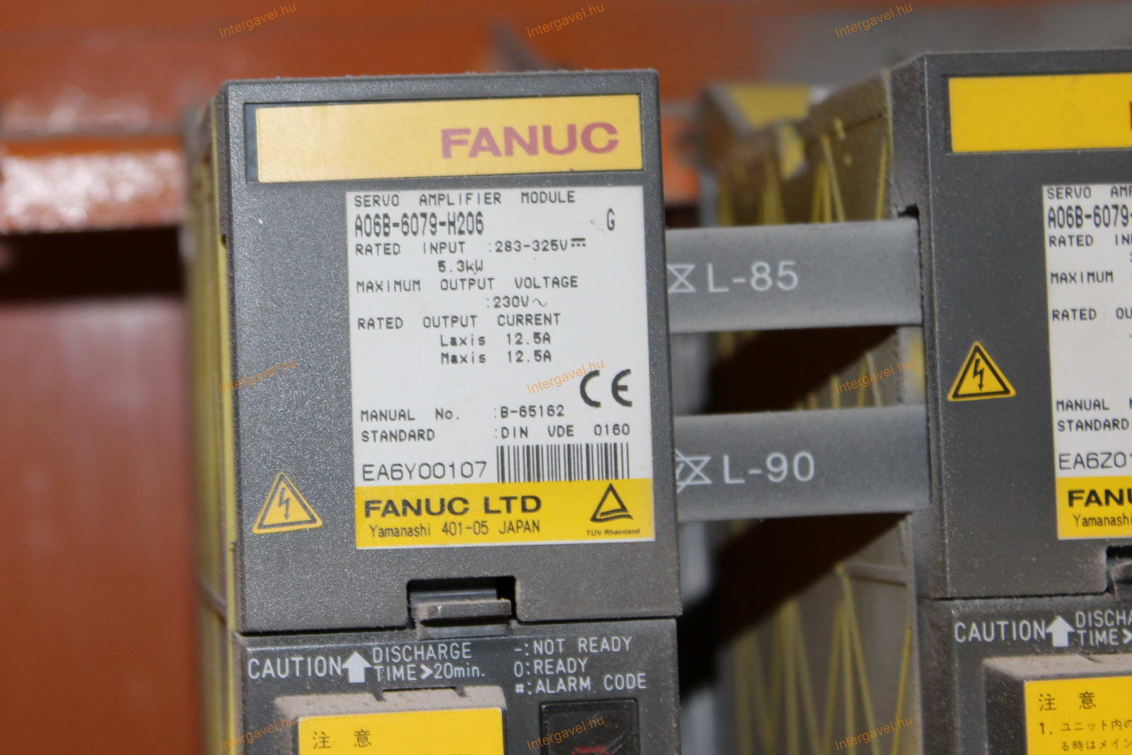 Megmunkáló központ 18