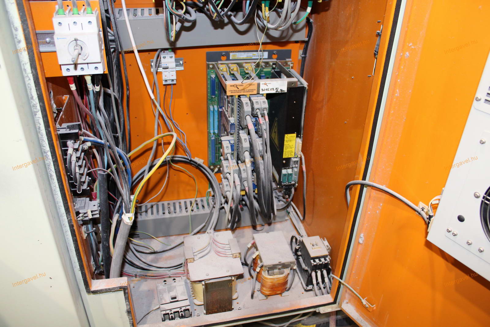 Megmunkáló központ 22