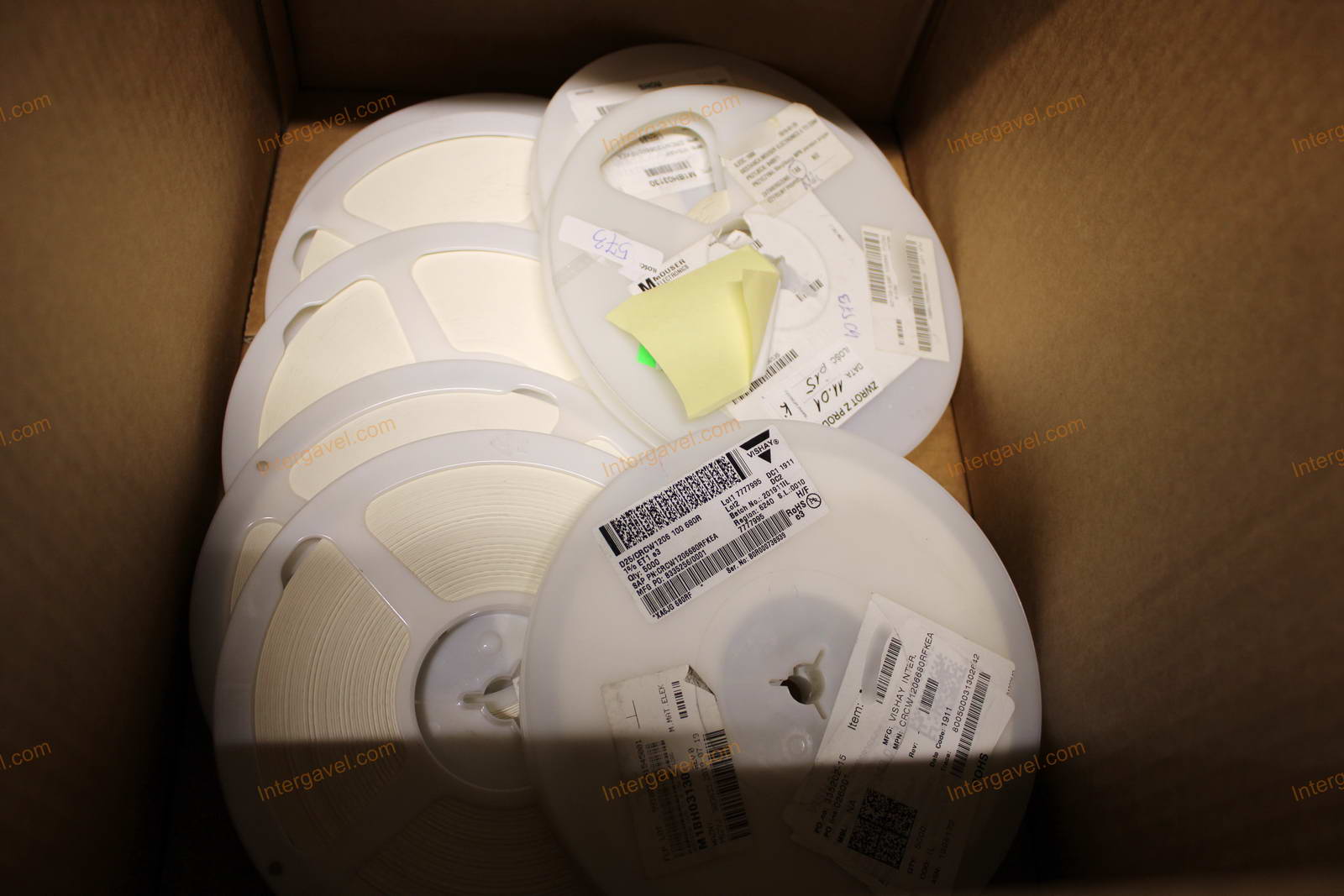 Resistor 680R 1% 0,25W SMD 7