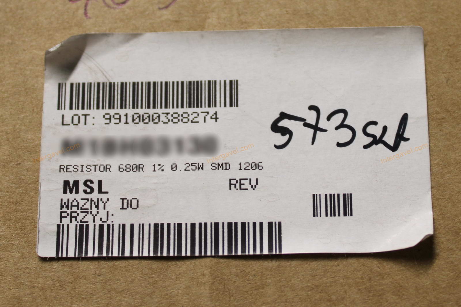 Resistor 680R 1% 0,25W SMD 8