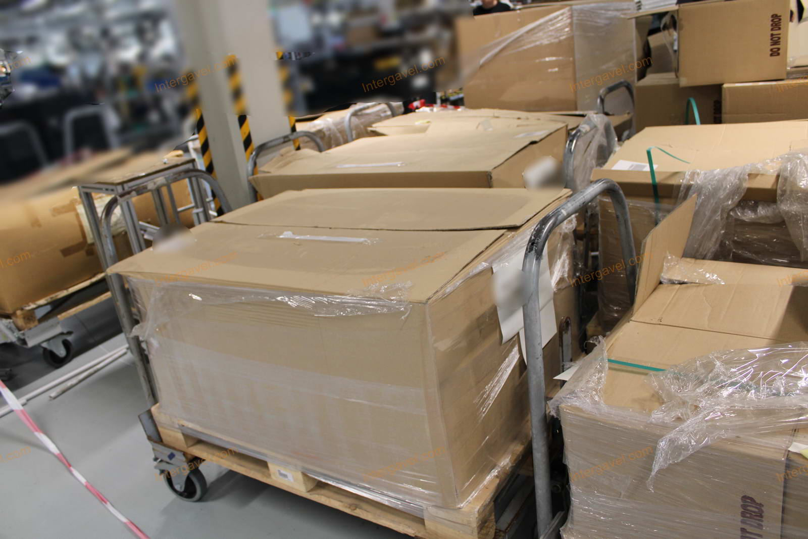 Resistor 680R 1% 0,25W SMD 9