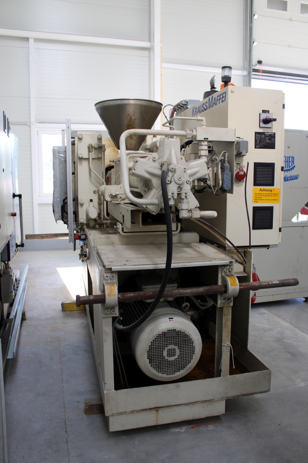 Injection molding machine 5