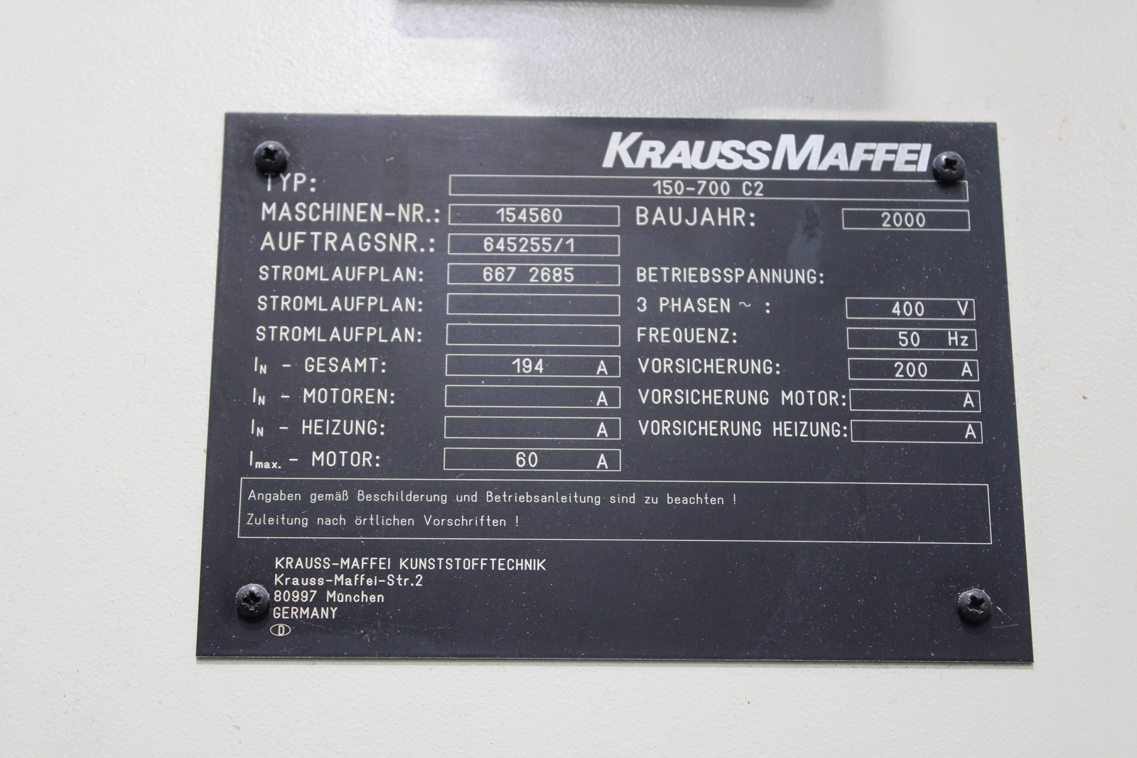 Injection molding machine 17