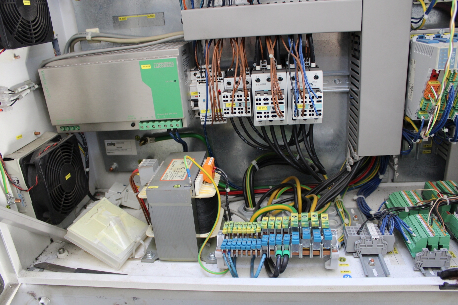 Injection molding machine 14