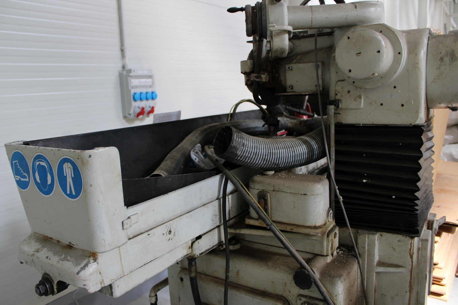 Flat grinding machine 6