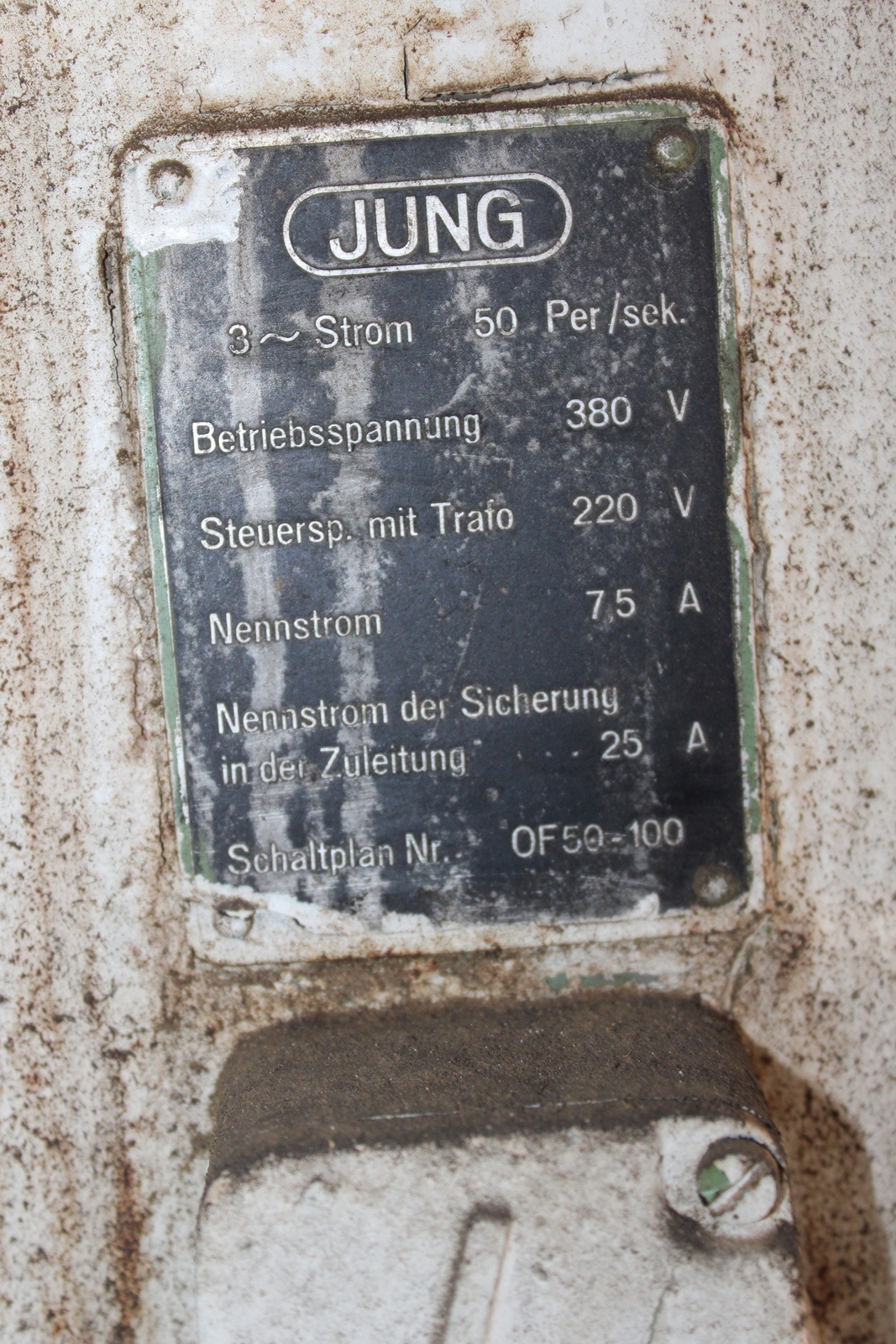 Flat grinding machine 9