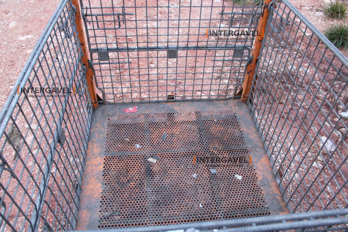 Rácsos konténer - összecsukható 33