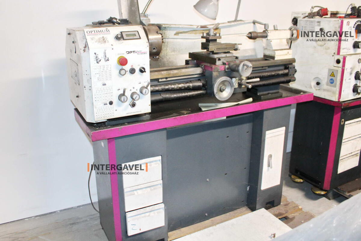 Eszterga - Optimum, TU 3008V