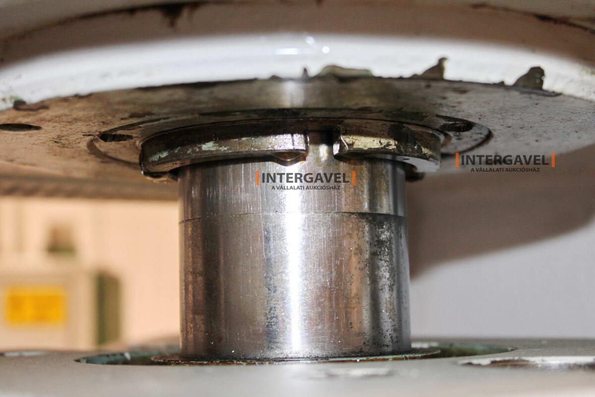 Hidraulikus prés - VEB, PYE 10 S1 6