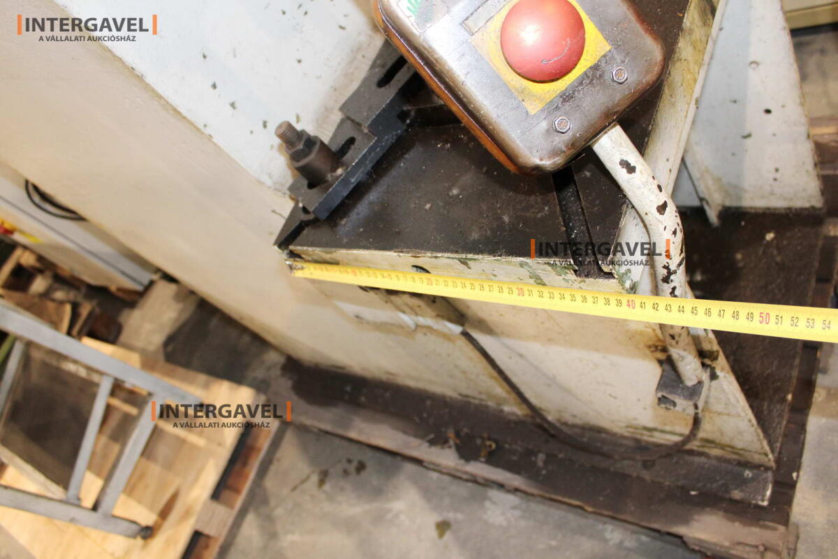 Hidraulikus prés - VEB, PYE 10 S1 9