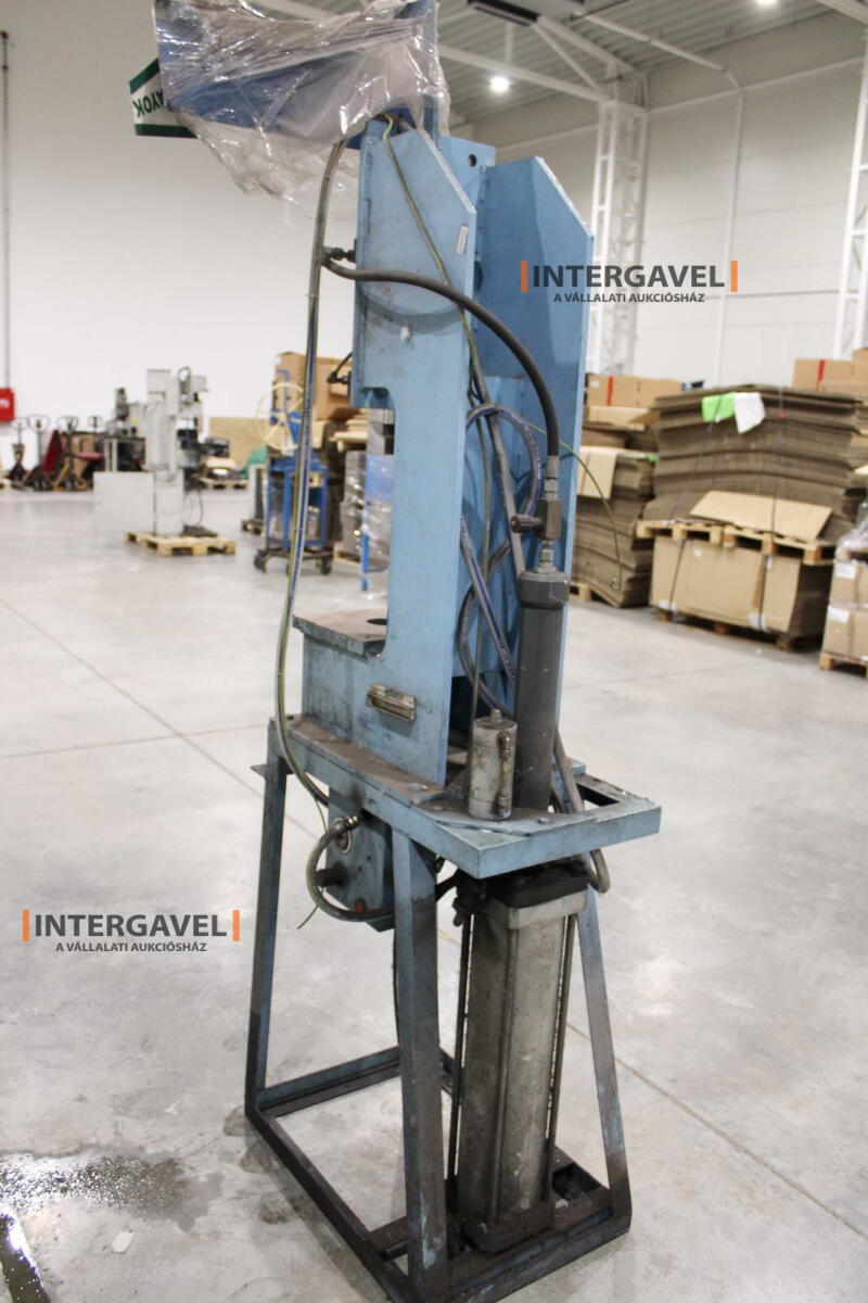 Hidropneumatikus prés 4