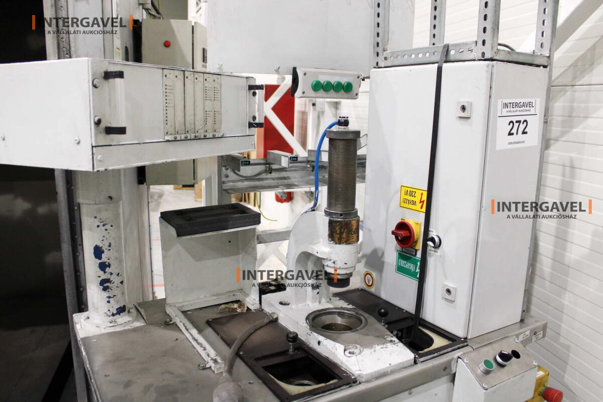 Bontott szerelő munkahely 2