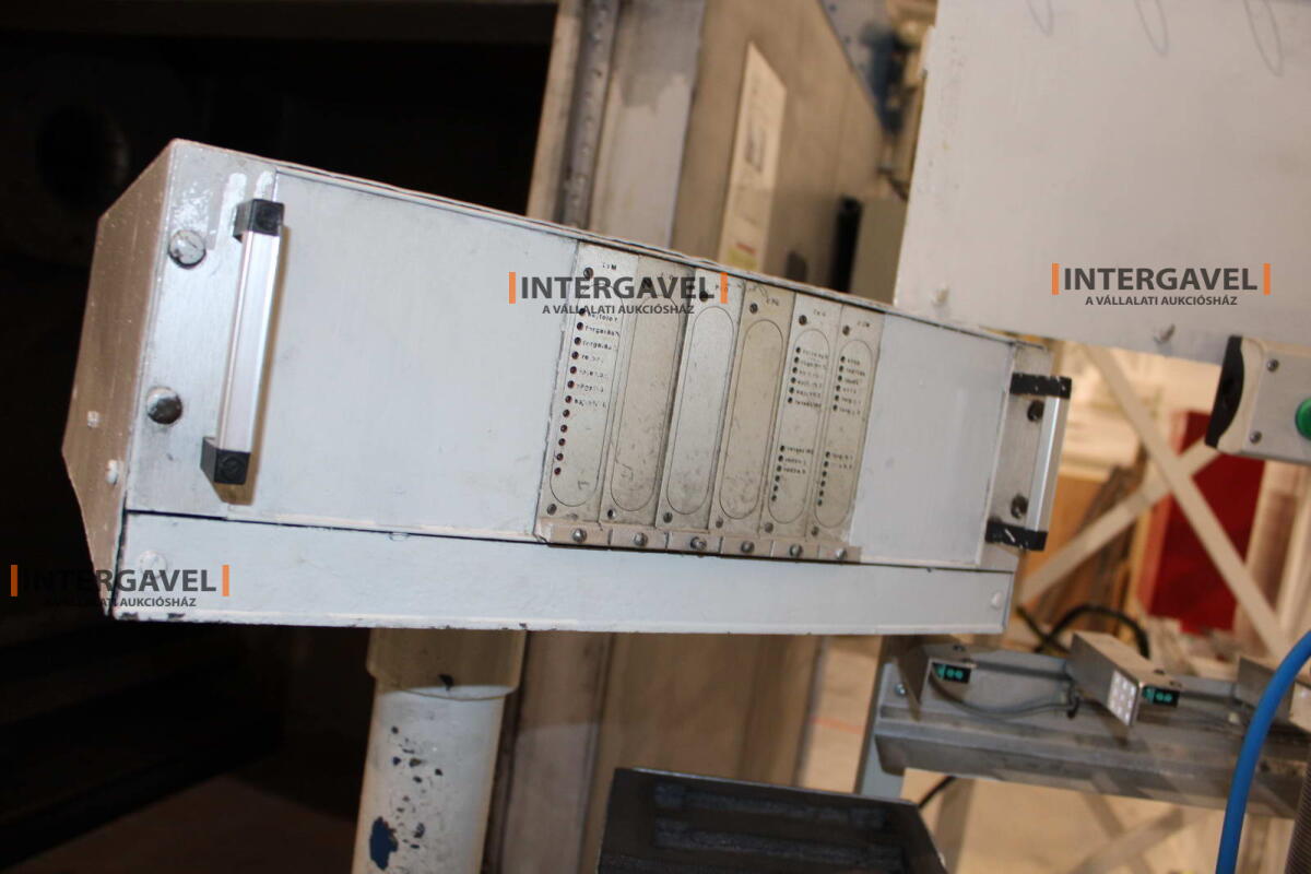 Bontott szerelő munkahely 4