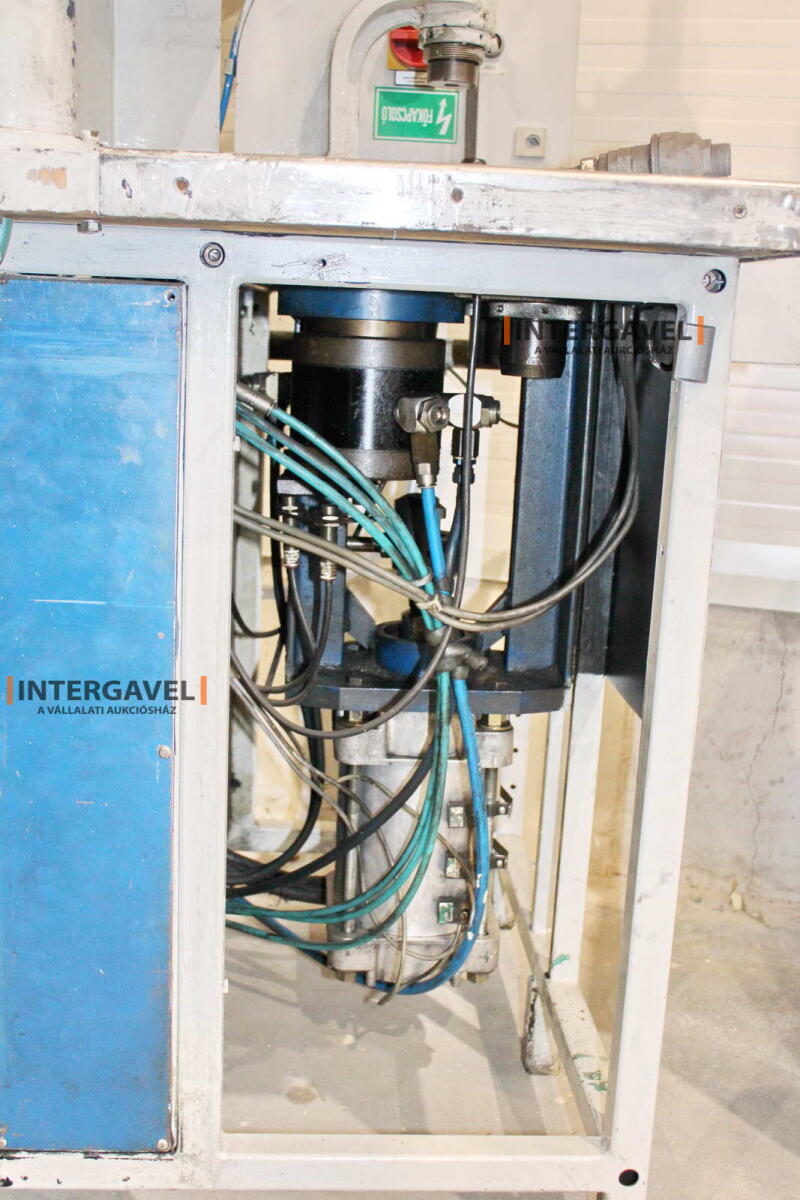 Bontott szerelő munkahely 5