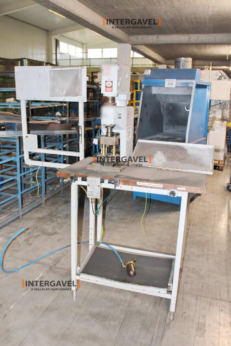 Szerelő munkahely 2