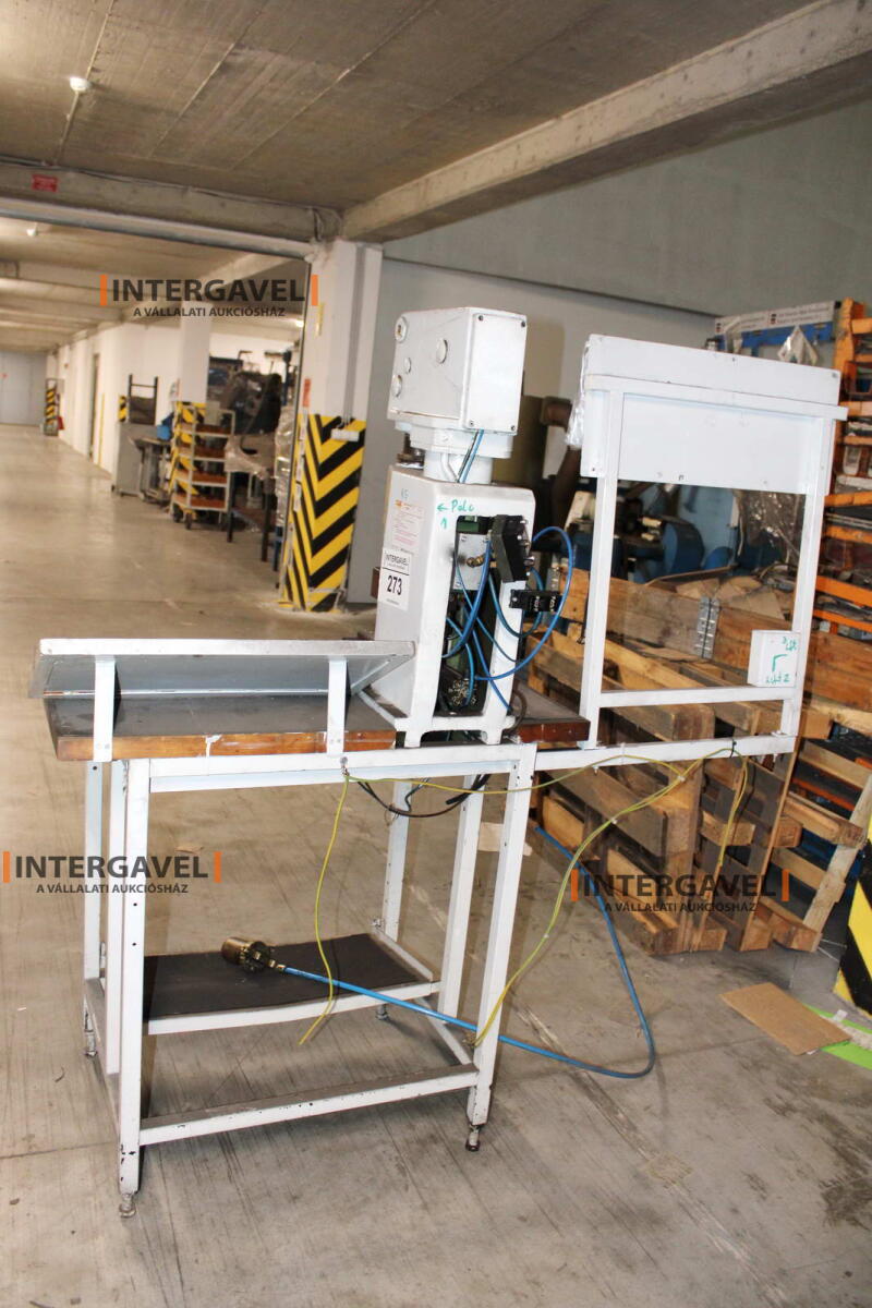 Szerelő munkahely 3