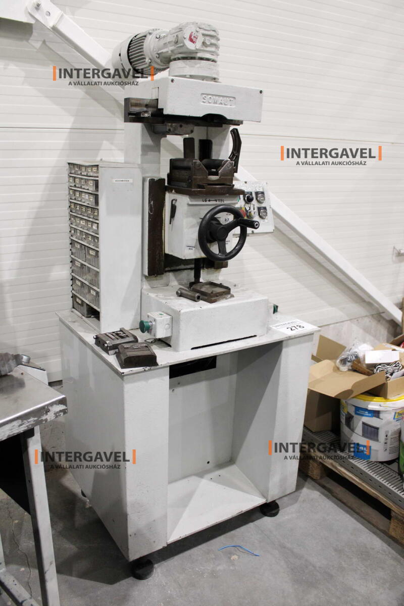 Emblémázó munkahely