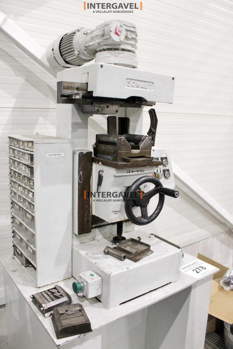 Emblémázó munkahely 3