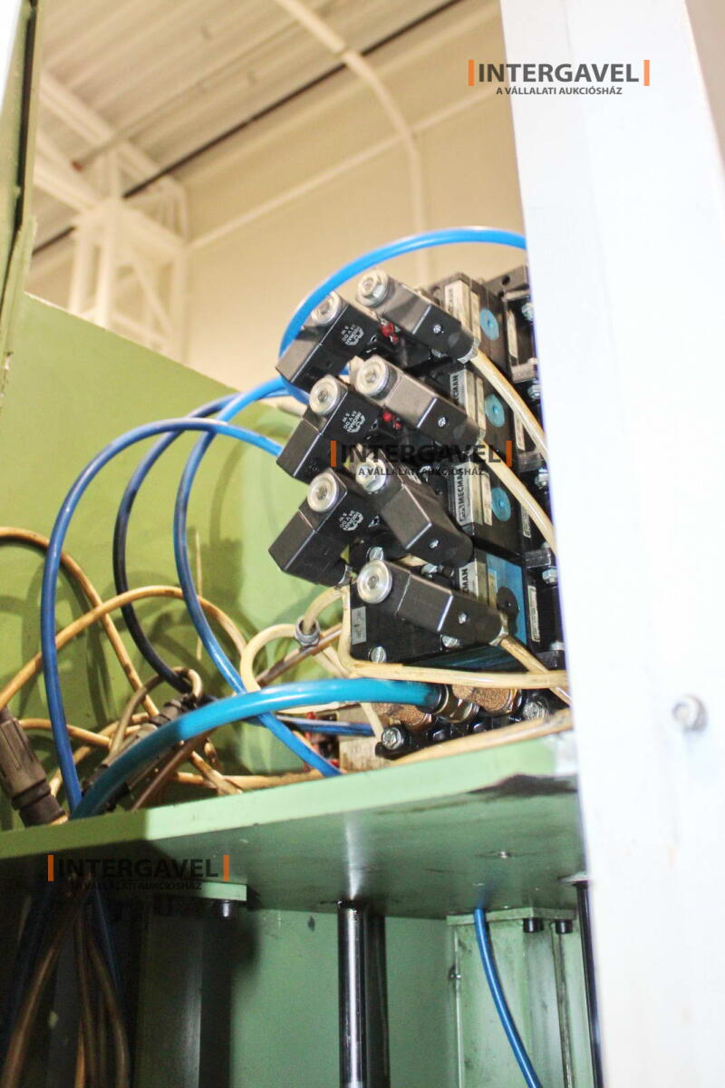 Bontott szerelőszalag elemek 16