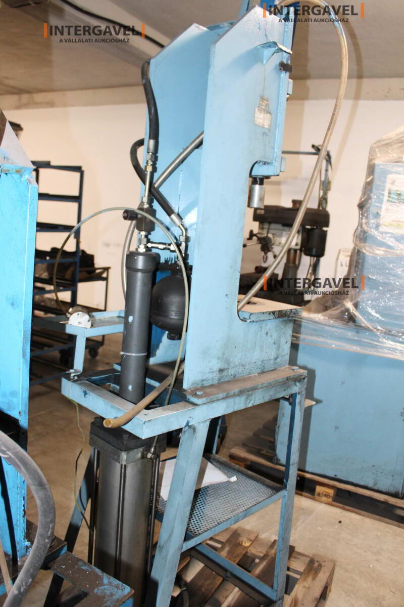 Vegyes présgépek 9