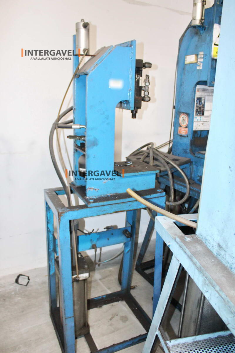 Vegyes présgépek 29