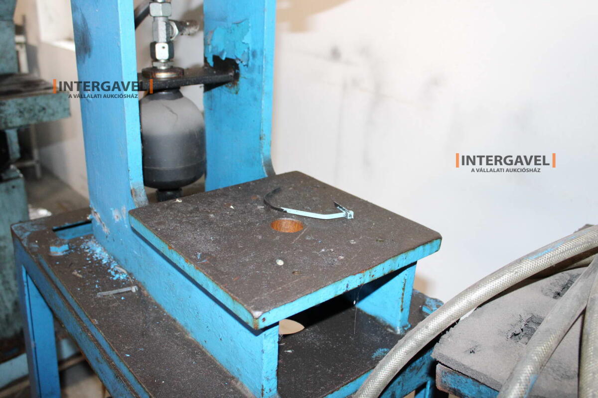 Vegyes présgépek 33