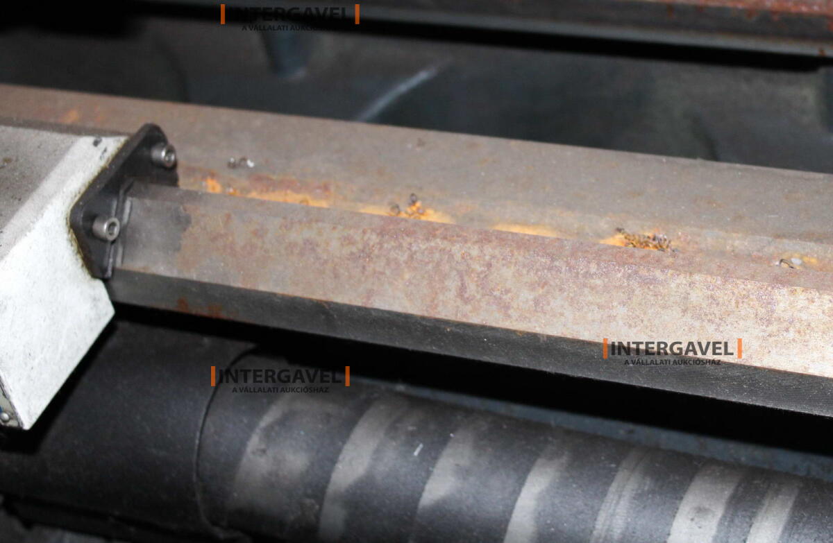 Eszterga - Optimum, TH 4210 10