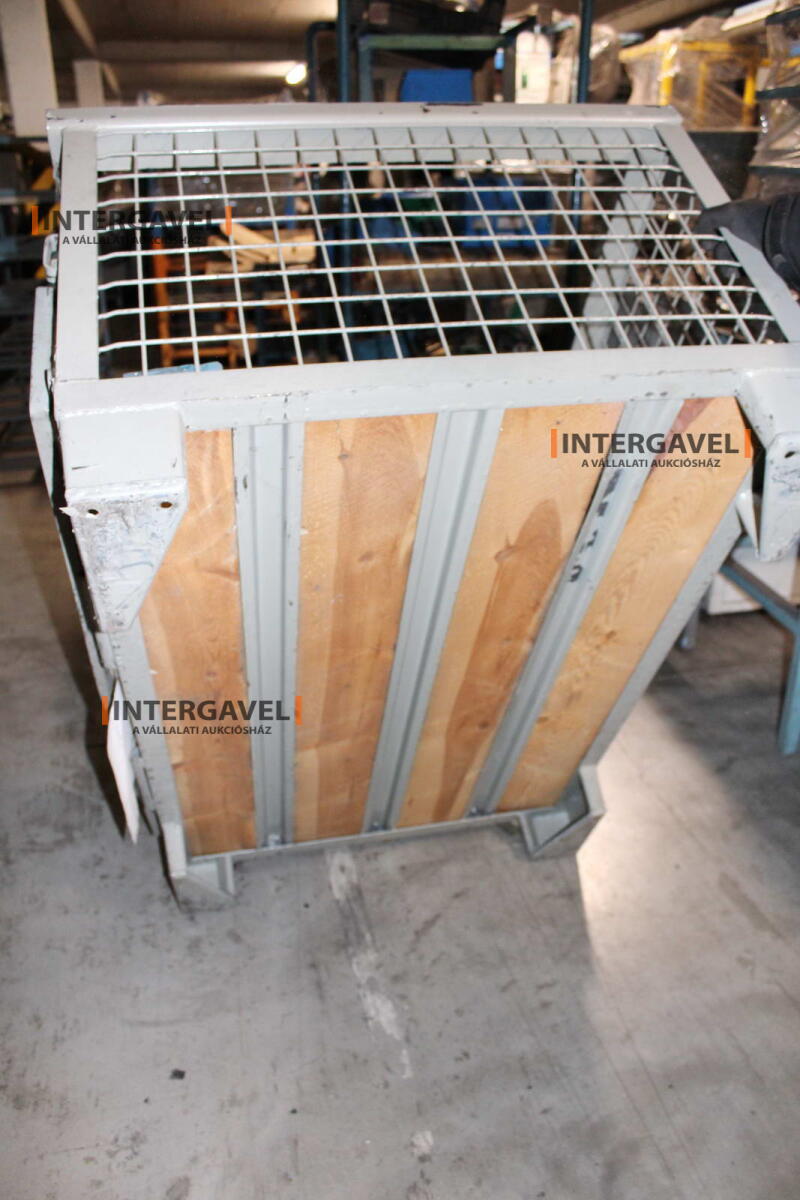 Rácsos konténer 11
