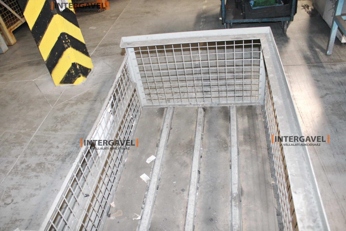 Rácsos konténer 4