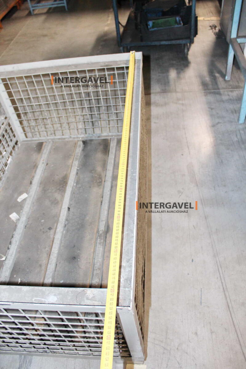 Rácsos konténer 12