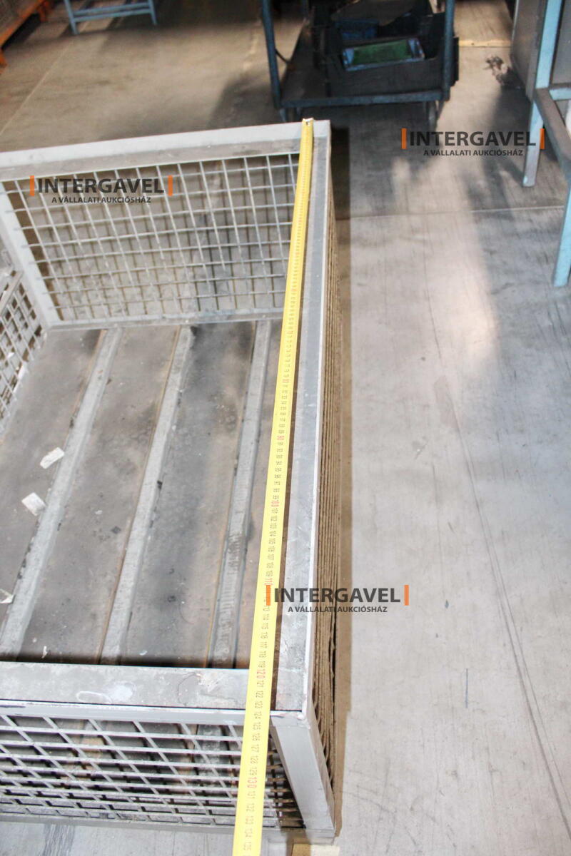 Rácsos konténer 12