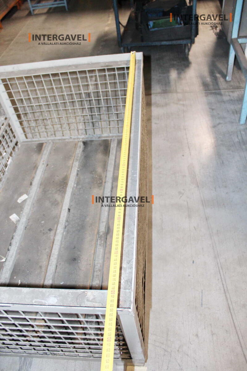 Rácsos konténer 12