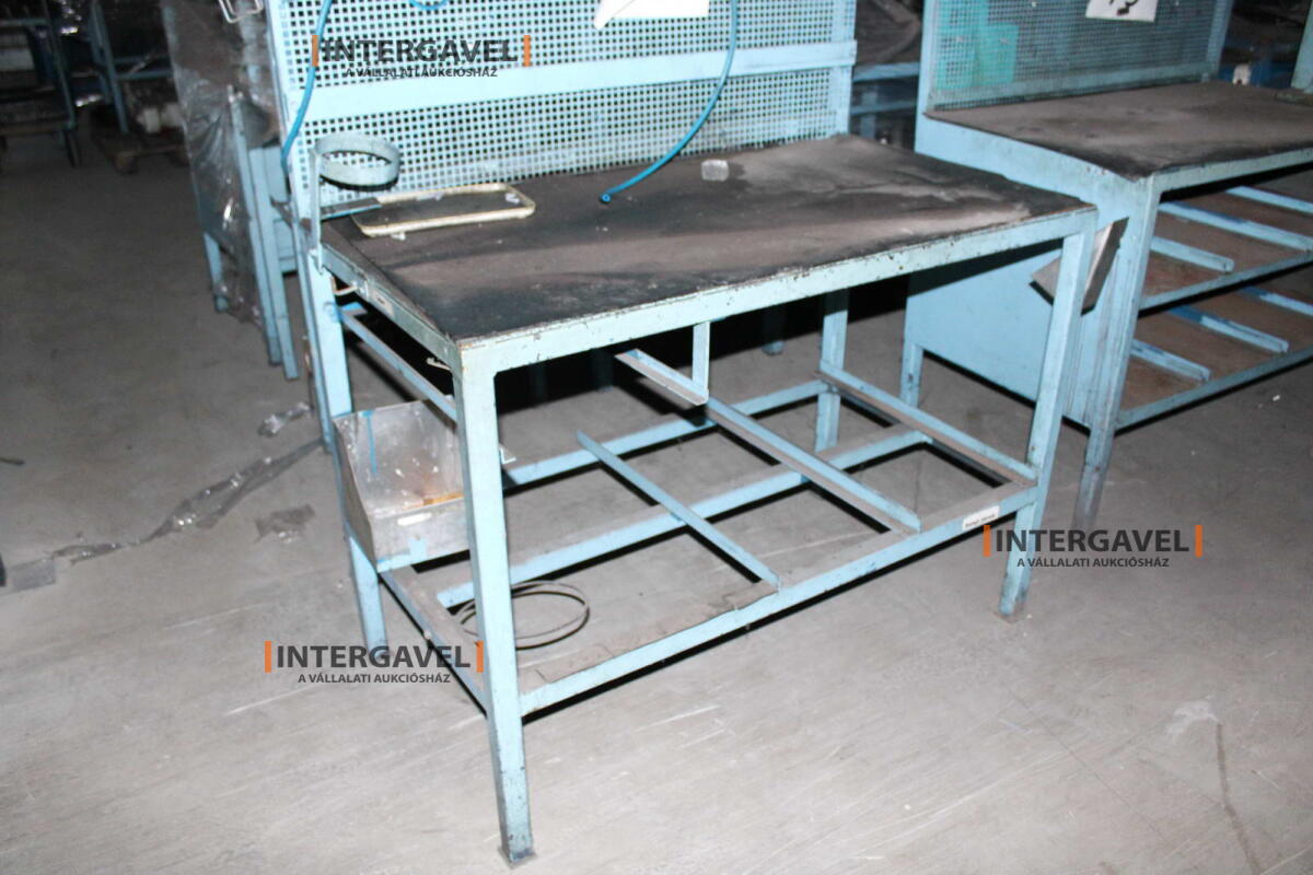 Szerelő asztal 3