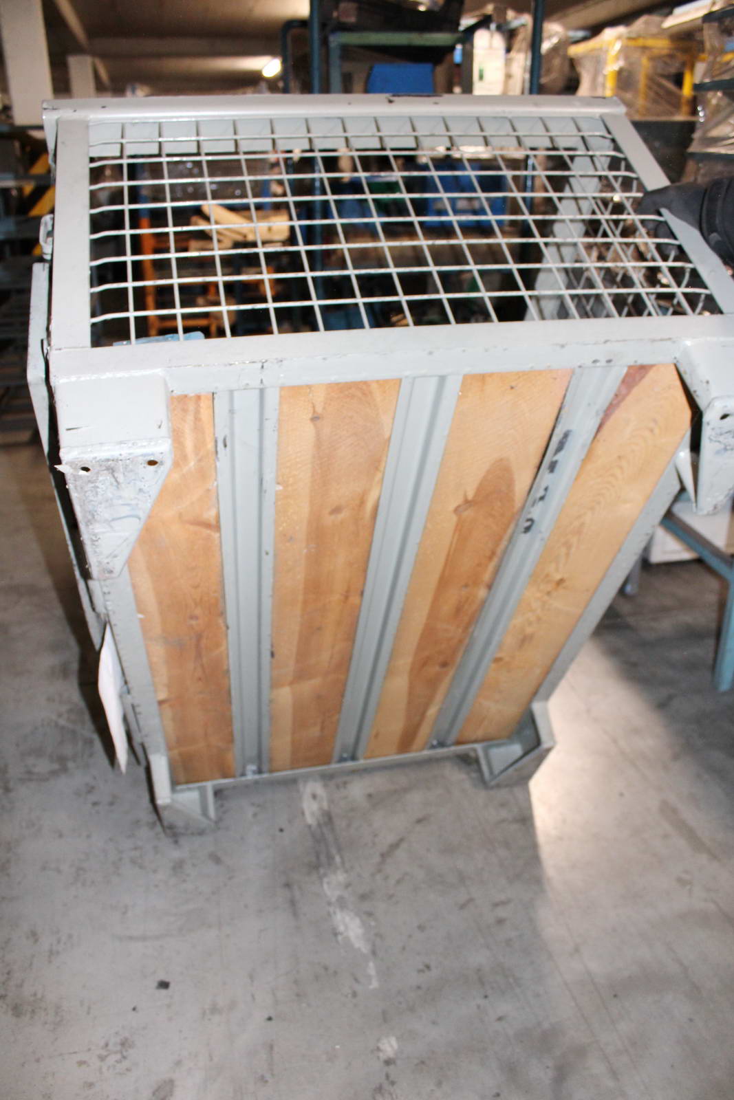 Rácsos konténer 11