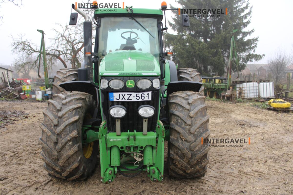 Traktor - JD 7