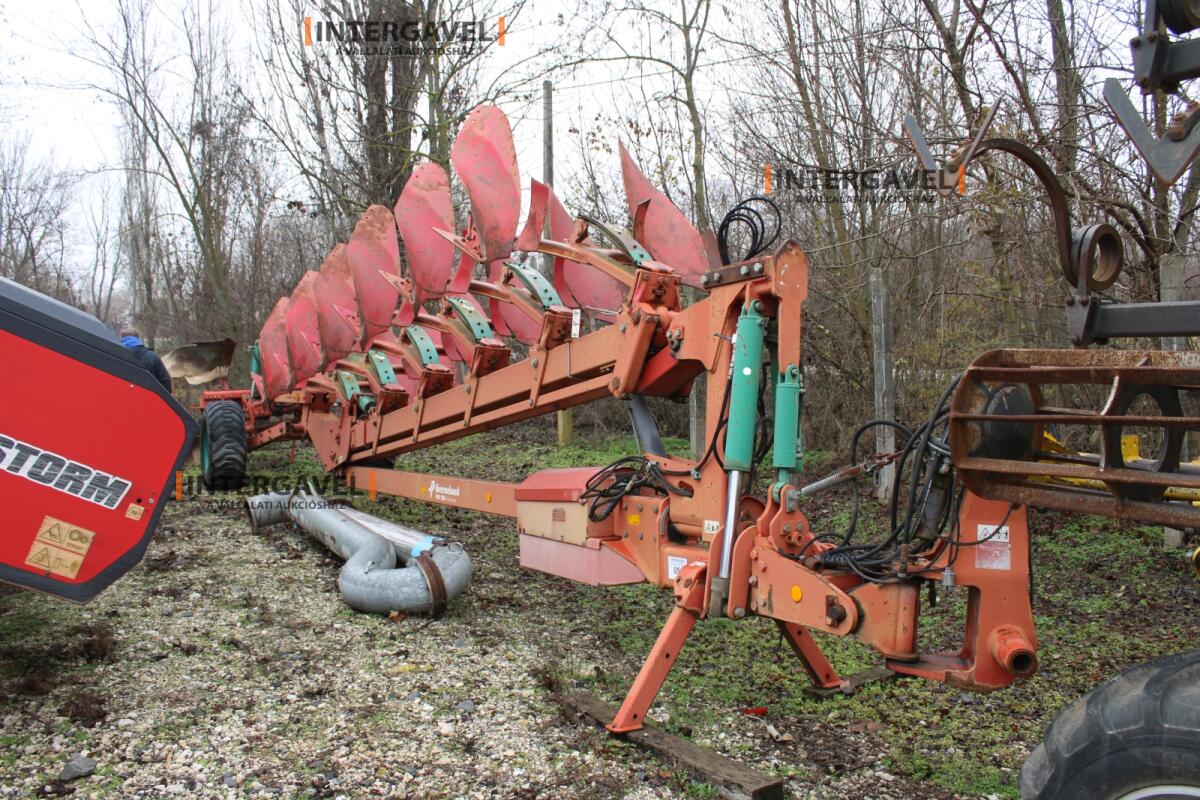 Váltvaforgató eke - Kverneland