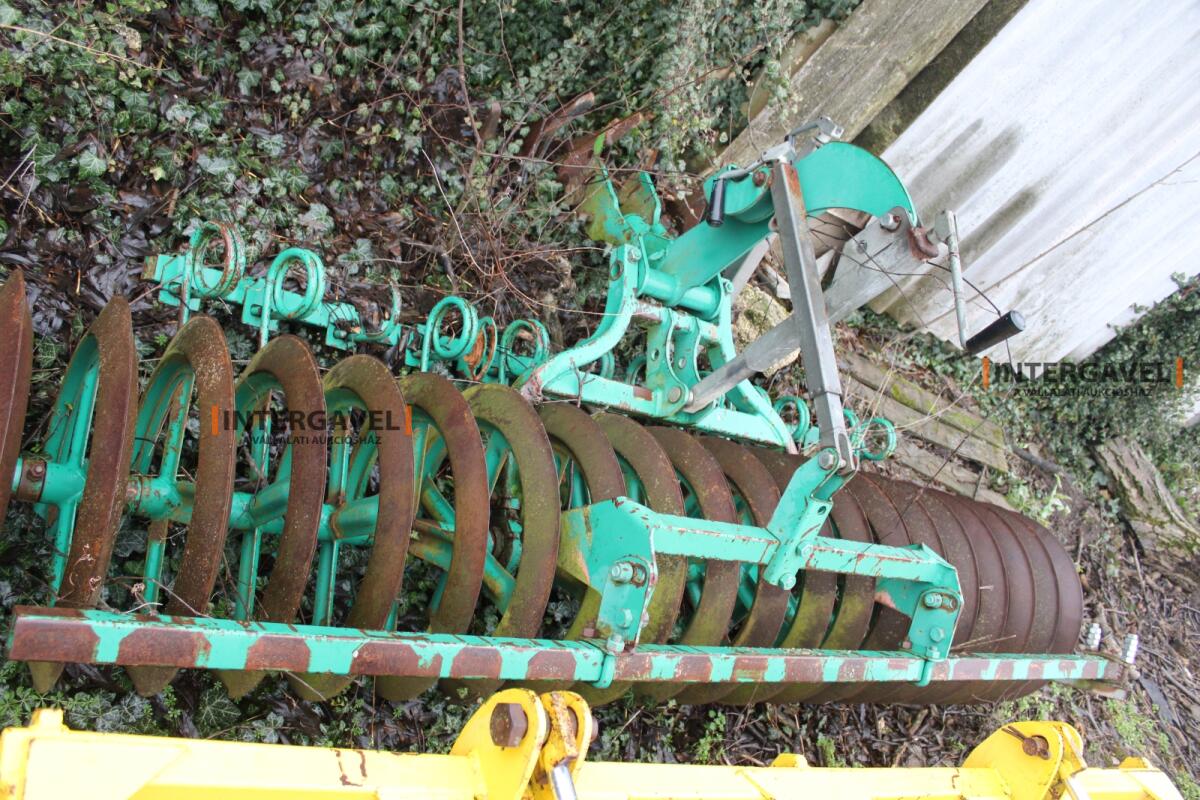 Váltvaforgató eke - Kverneland 34