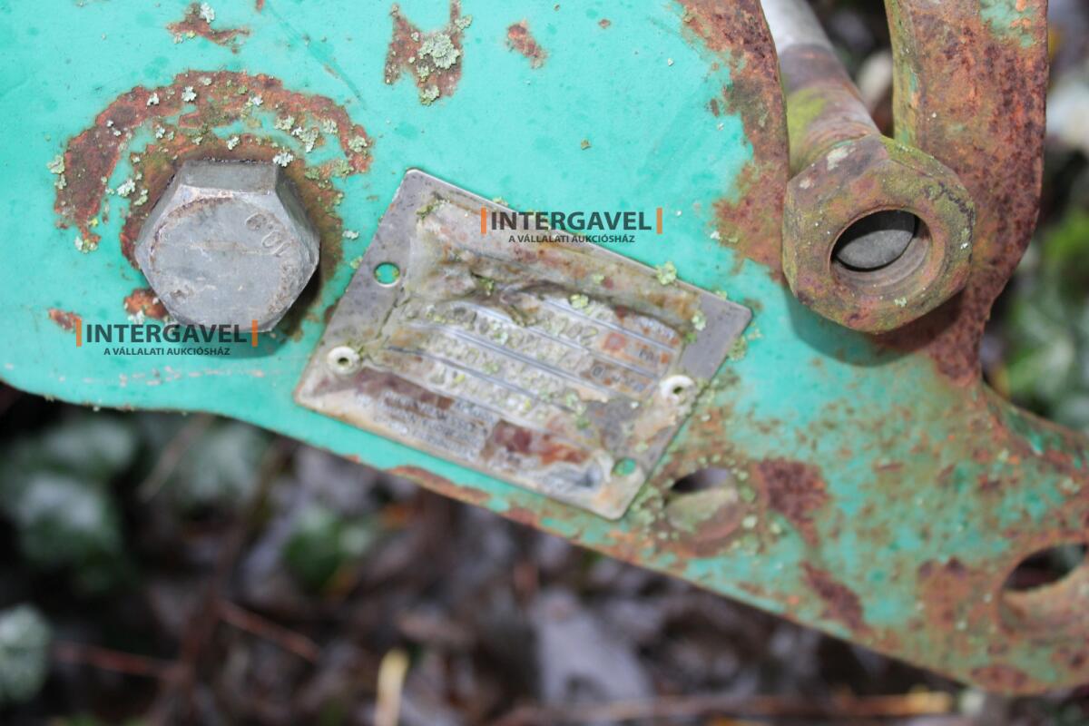 Váltvaforgató eke - Kverneland 38